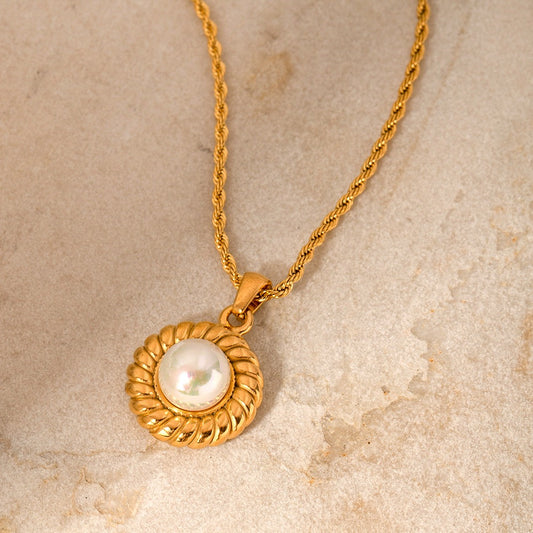 18K Gold Plated - Circular Pearl Necklace